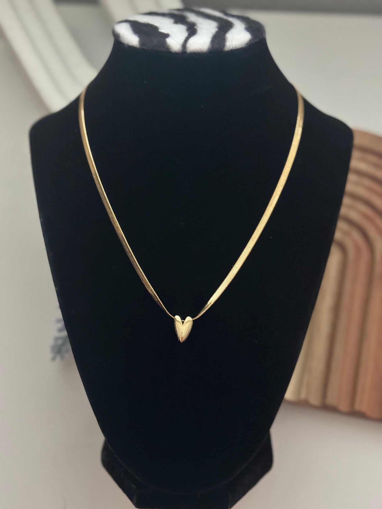 Collar con colgante de corazón